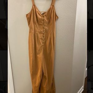 NWT Universal Thread orange jumpsuit. Perfect for fall. Never worn. Size 12